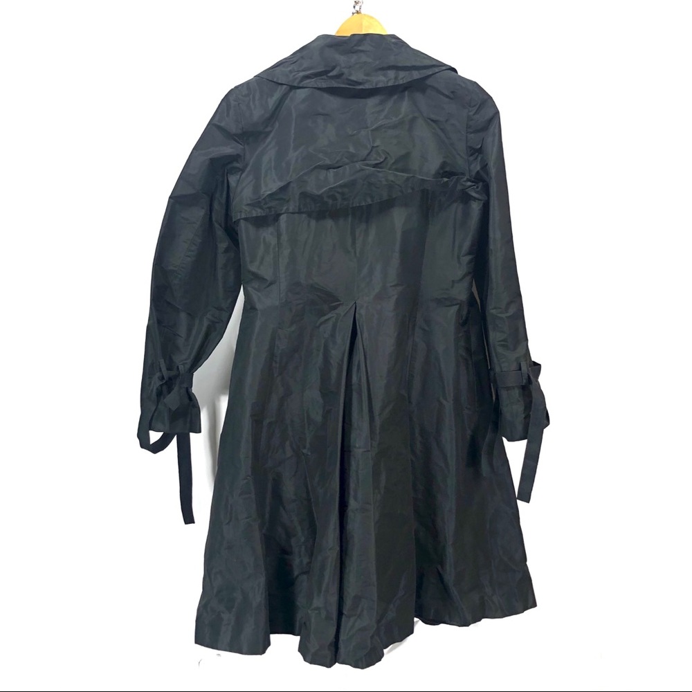 Classic Black Women's Trench Coat - Burberry - Picture 2 of 6